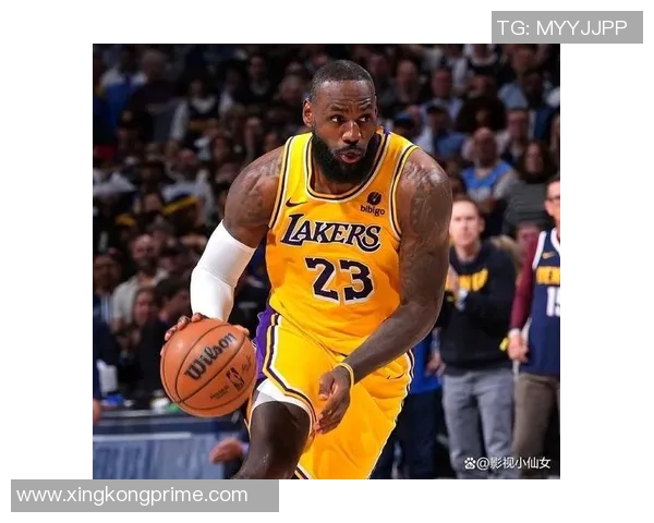 南湾湖人主帅盛赞詹姆斯训练态度专注早到令人难以置信